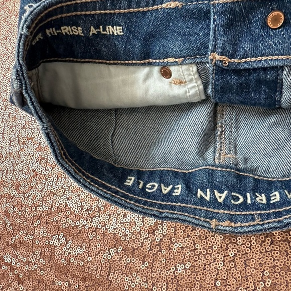 American Eagle Denim skirt Size 2 Color Blue. Super High Rise A-Line Patchwork. - Picture 6 of 10